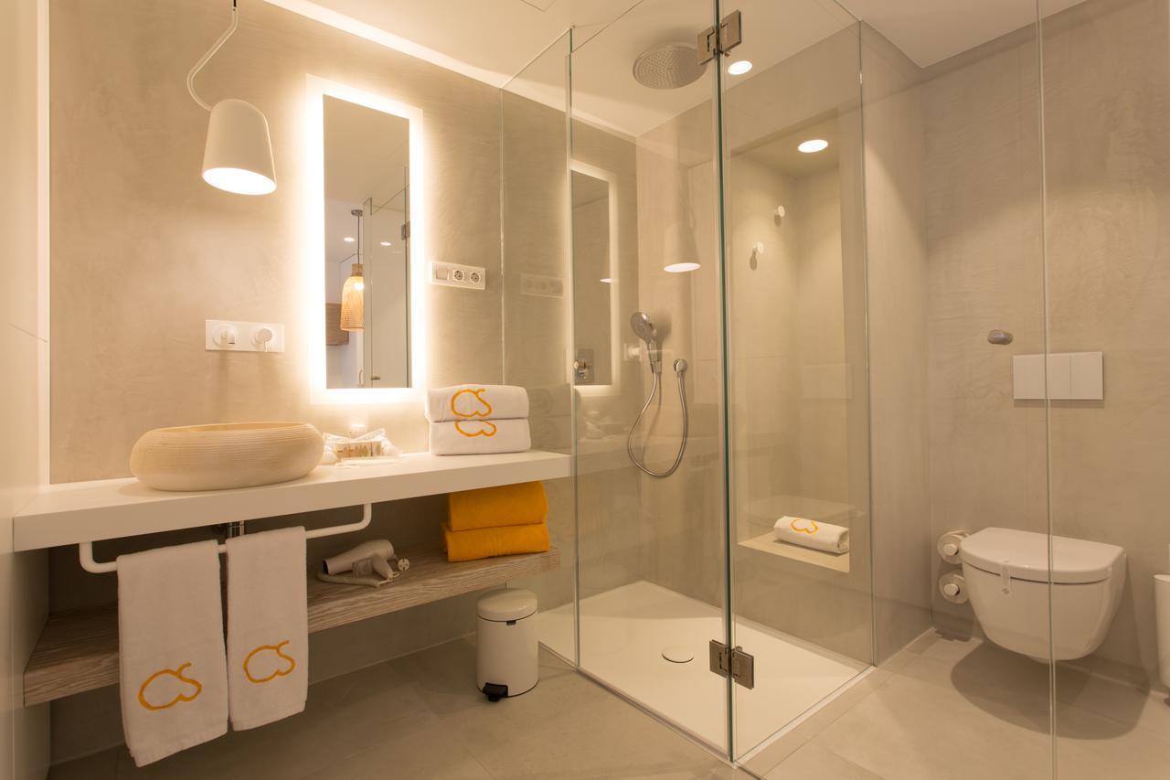 Sa Pedrera Suites & Spa Es Pujols Bagian luar foto