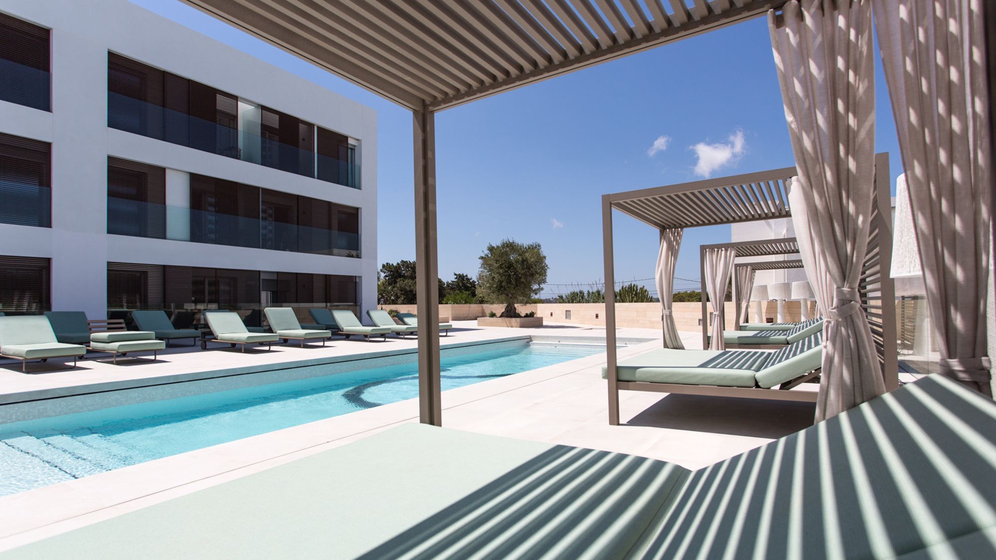 Sa Pedrera Suites & Spa Es Pujols Bagian luar foto